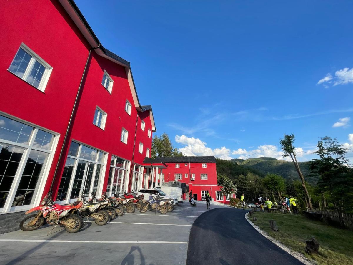 Hotel Sh & Sh Puke Zewnętrze zdjęcie